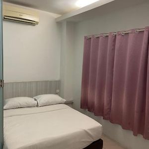Bilik standard berdua